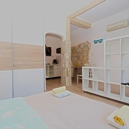 Igor 1364 * פולה